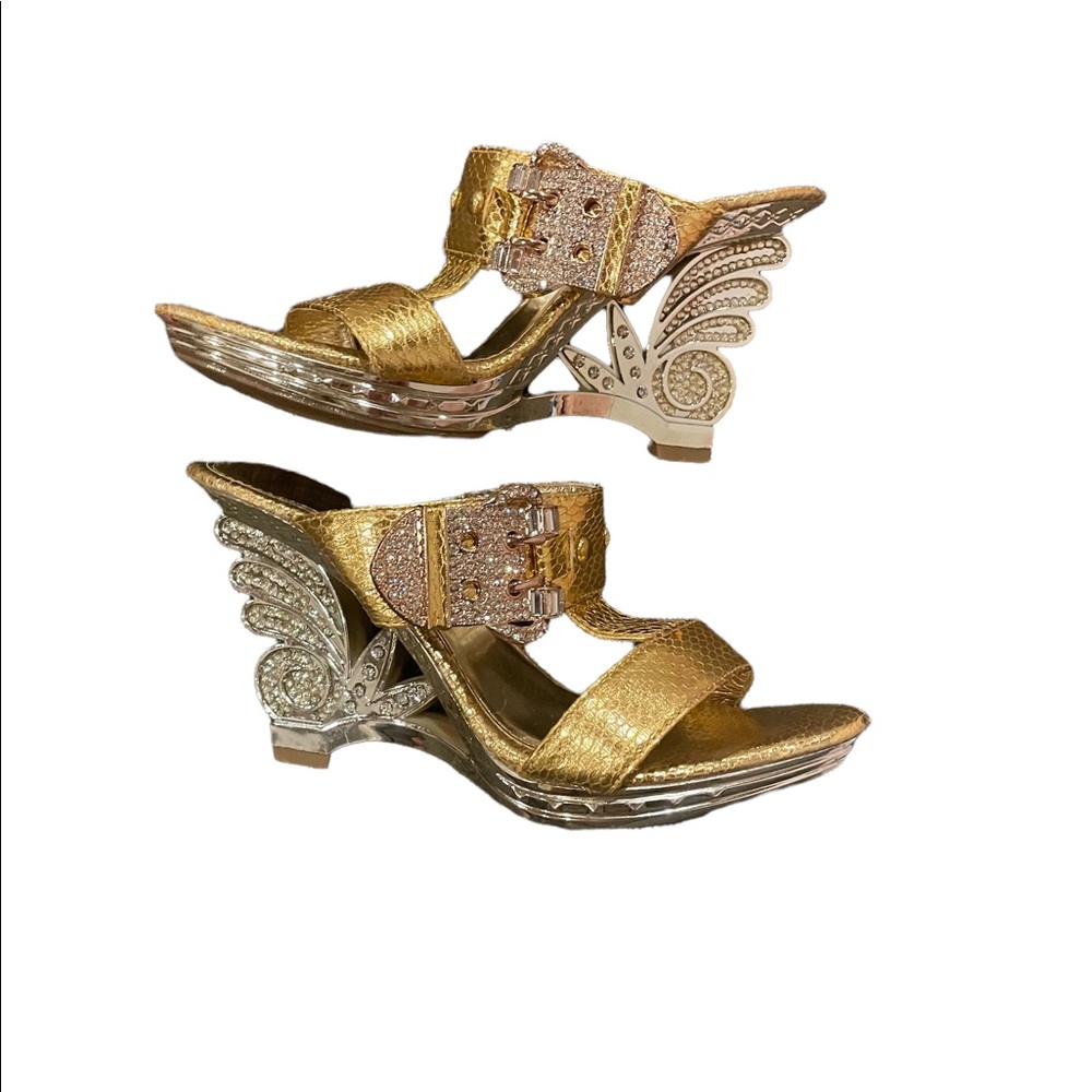 - Vintage Italina Gold Plastic fantasy heel rhinestones glitter gems
